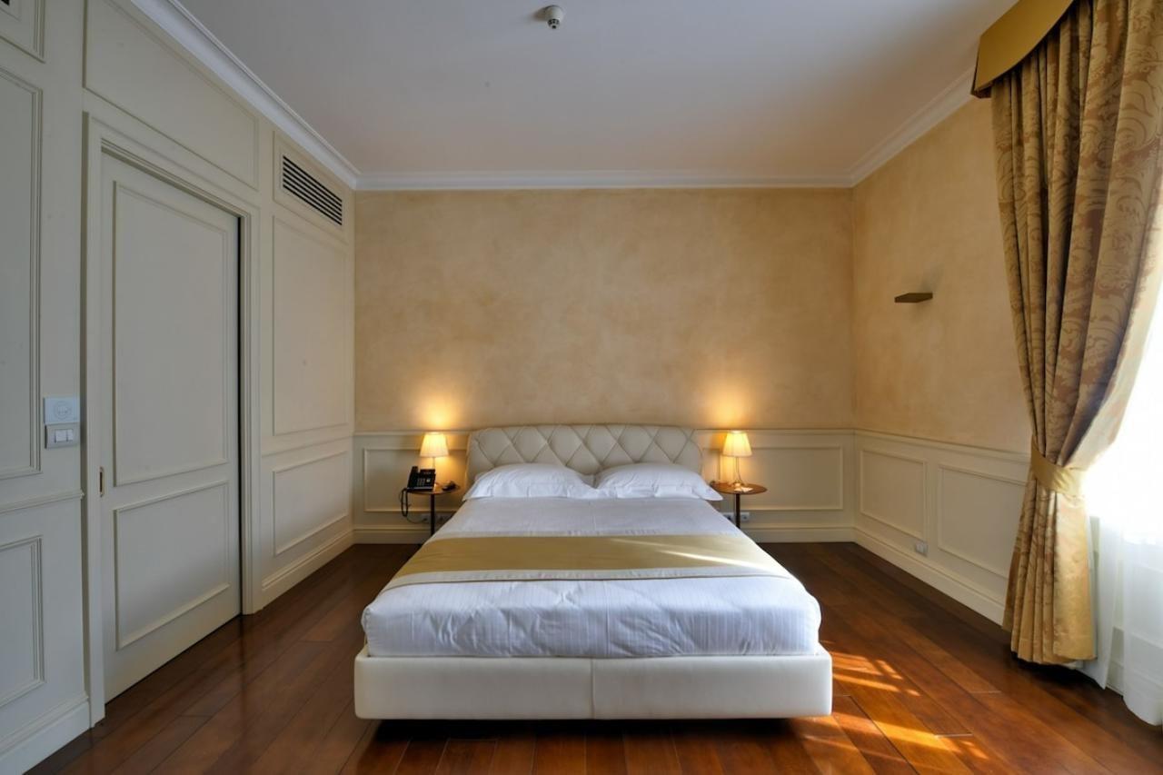 Hotel Rua Frati 48 In San Francesco Модена Экстерьер фото