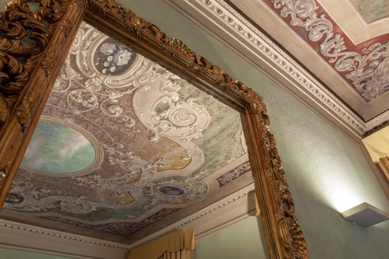 Hotel Rua Frati 48 In San Francesco Модена Экстерьер фото