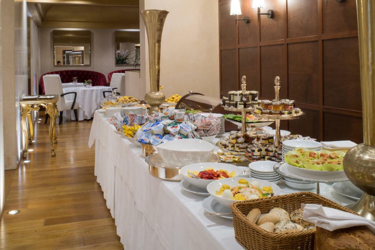 Hotel Rua Frati 48 In San Francesco Модена Экстерьер фото